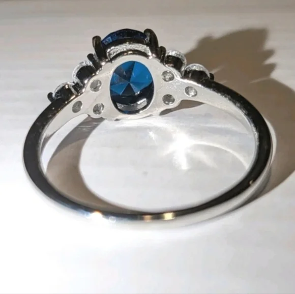 Womens 925 Dazzling 8ct Brilliant Cut Blue Gemstone Ring Sz 11